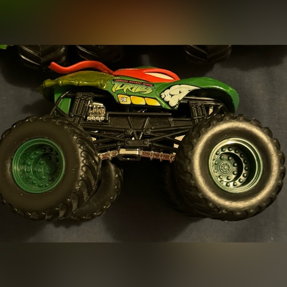 Hot Wheels Monster Jam Monster Trucks Lot Of 10 Grave Digger Monster Mutt TMNT - Picture 3 of 15